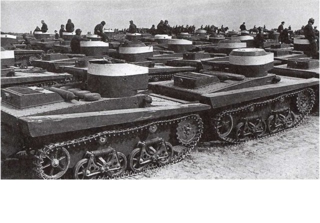 Т-37 киевские маневры 1935г.jpg